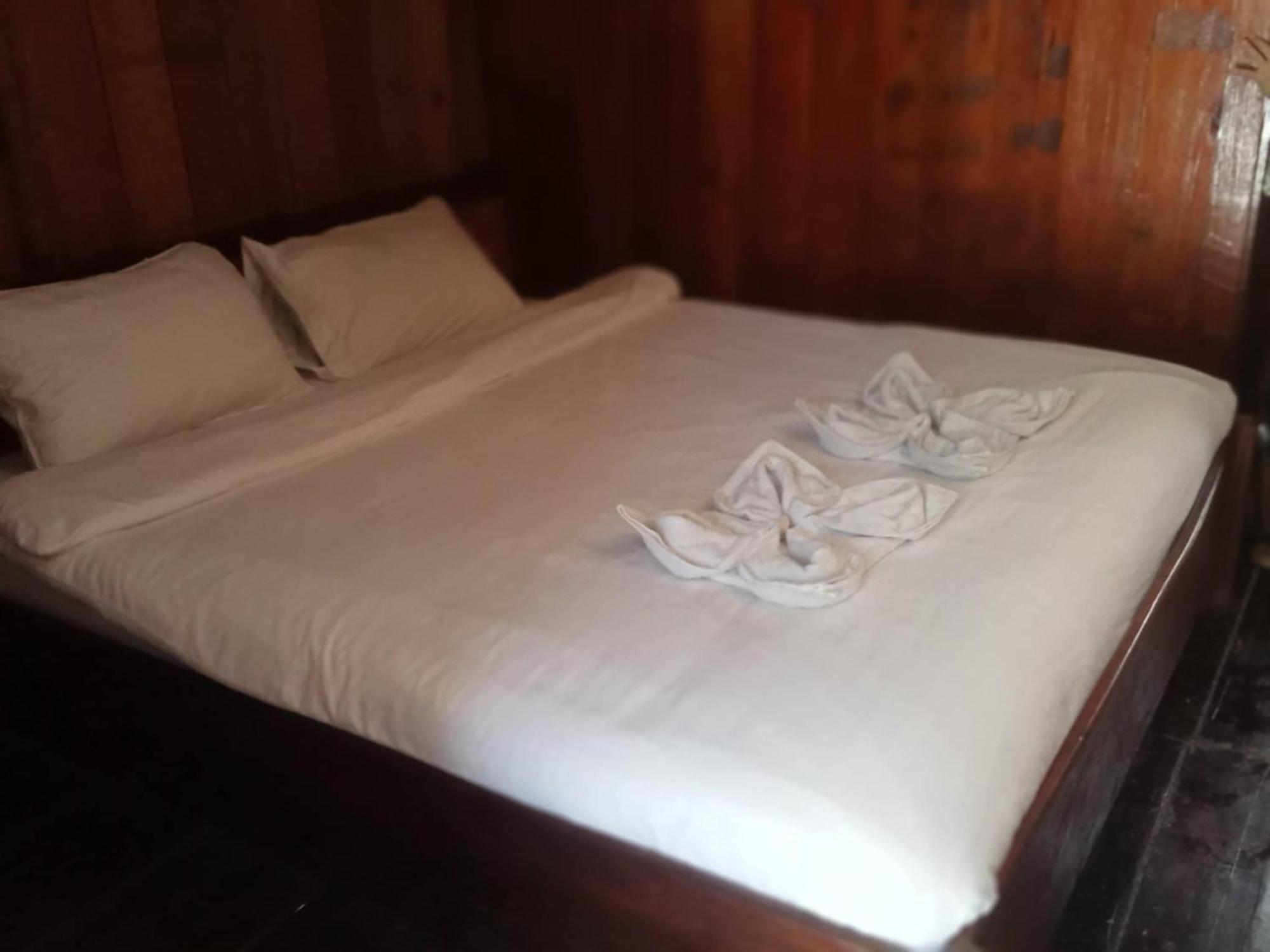 Cam U View Bungalow Nongkhiaw Quarto foto